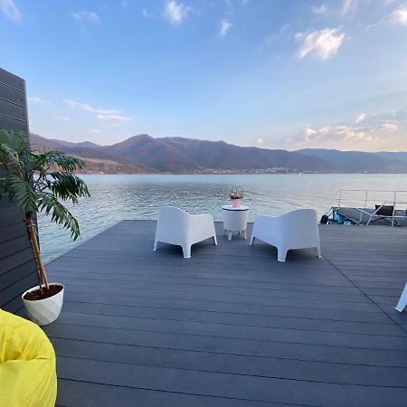 Noah River House Orşova Екстериор снимка