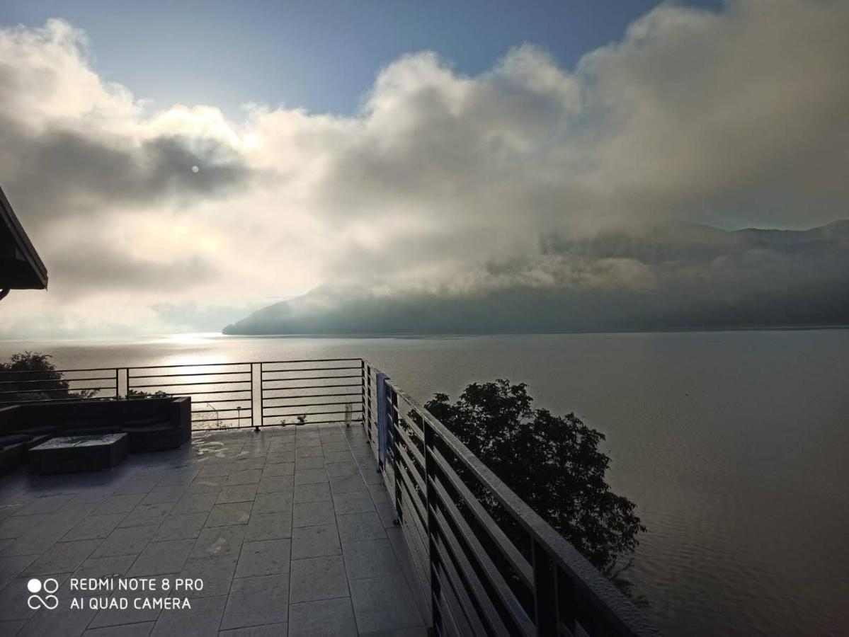 Noah River House Orşova Екстериор снимка