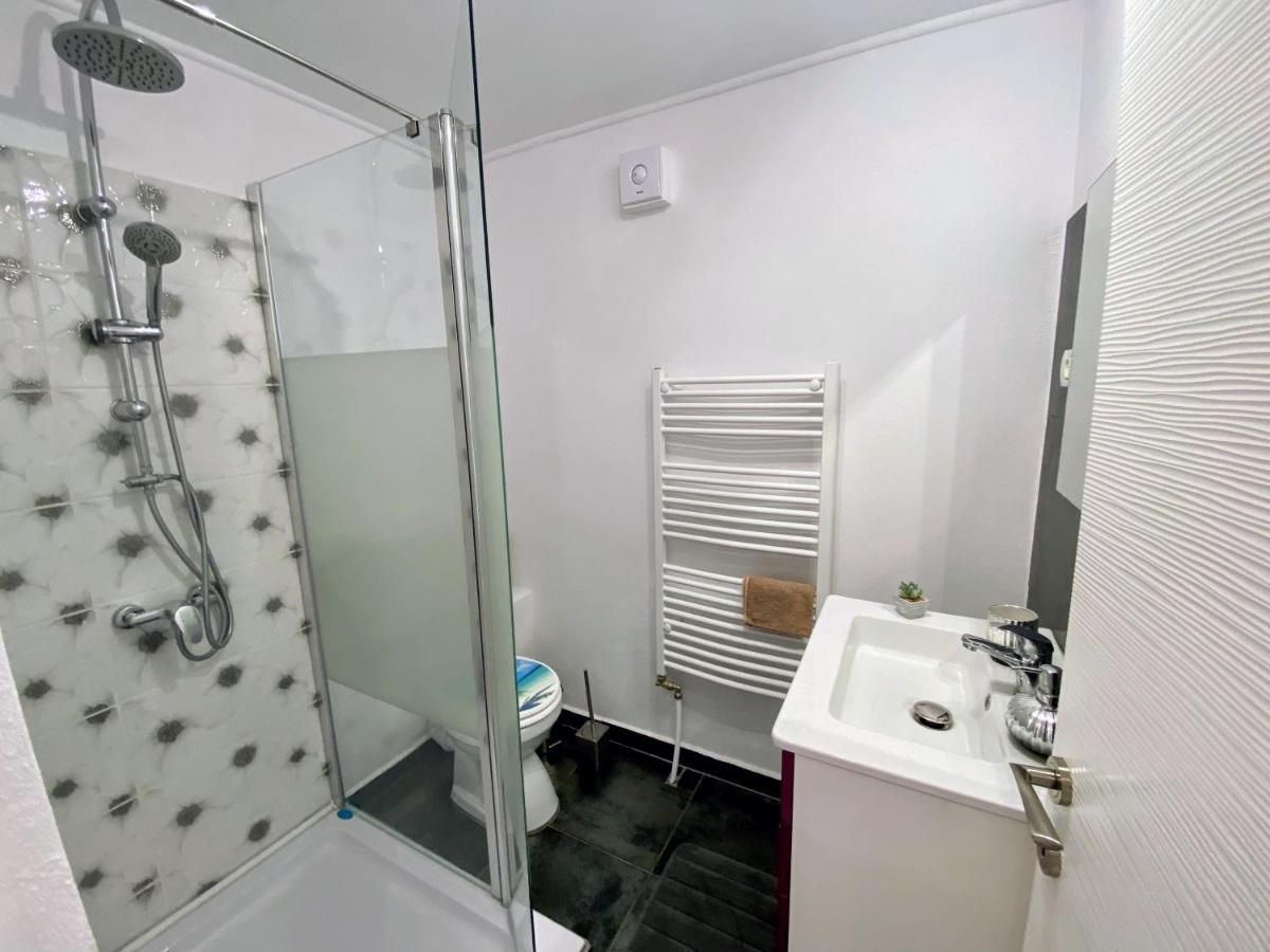 Noah River House Orşova Екстериор снимка