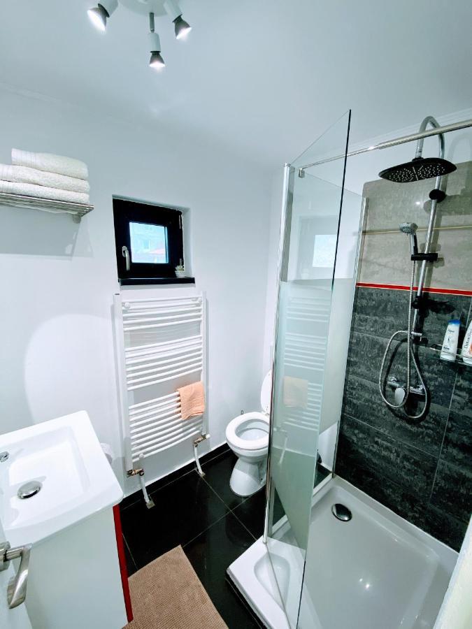 Noah River House Orşova Екстериор снимка